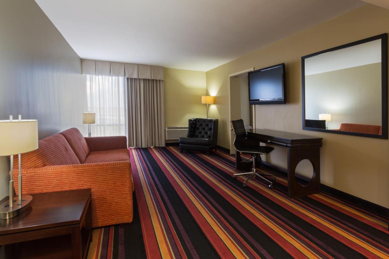 Clarion Hotel New Orleans - Airport & Conference Center Kenner Exteriör bild